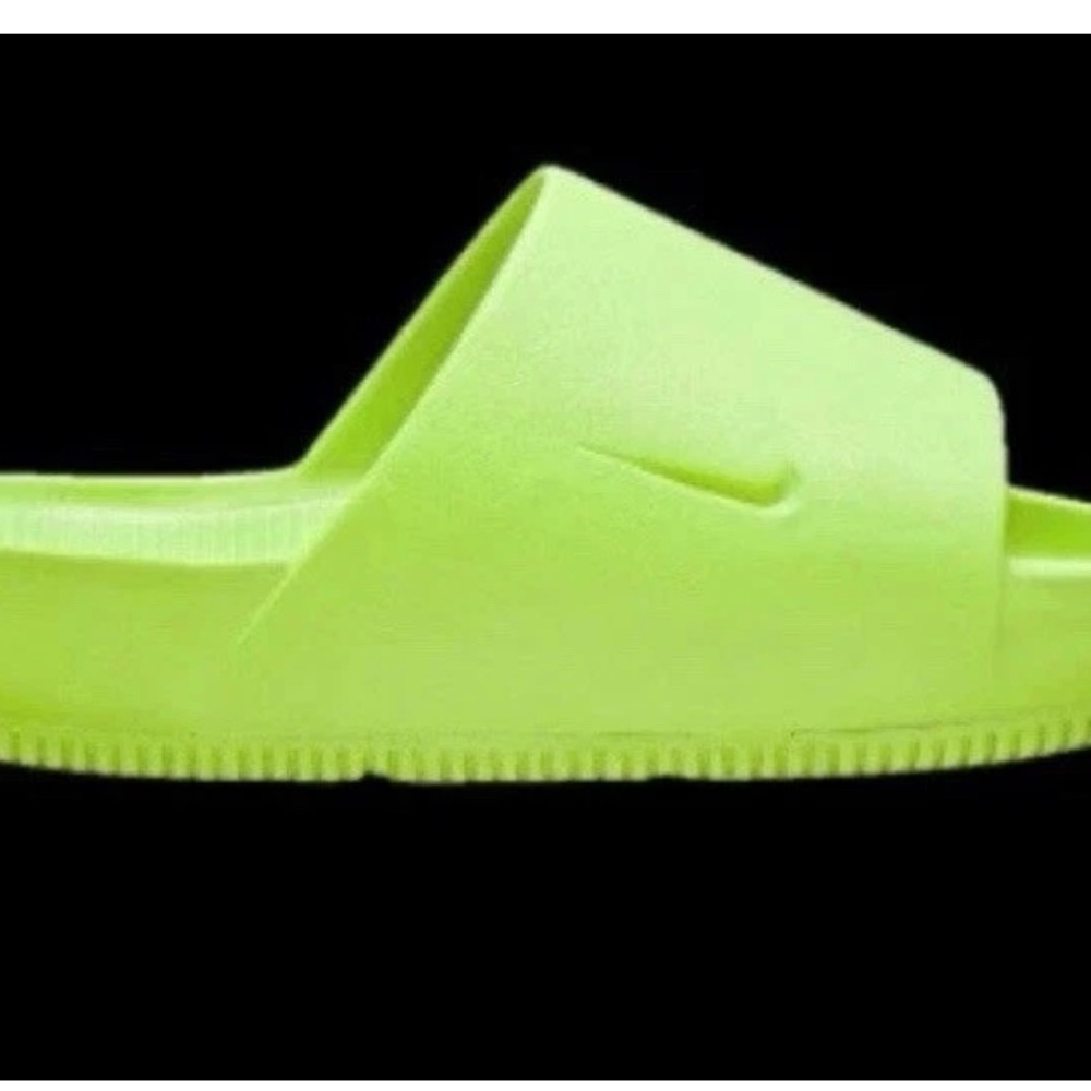 Nike Calm Slides